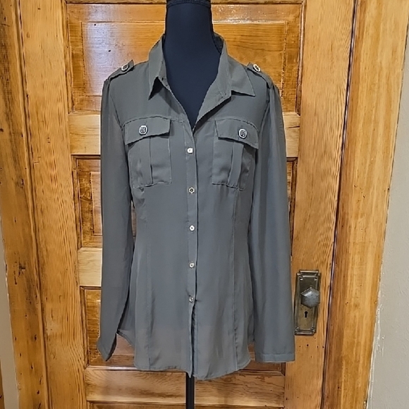 Ali & Kris Tops - Ali & Kris Green Long Sleeve Button Down Shirt L